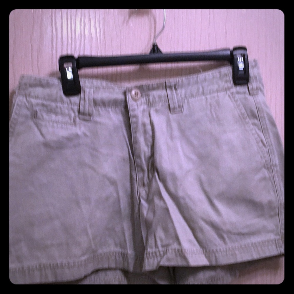 Buckle Khaki Twill Shorts Size 28